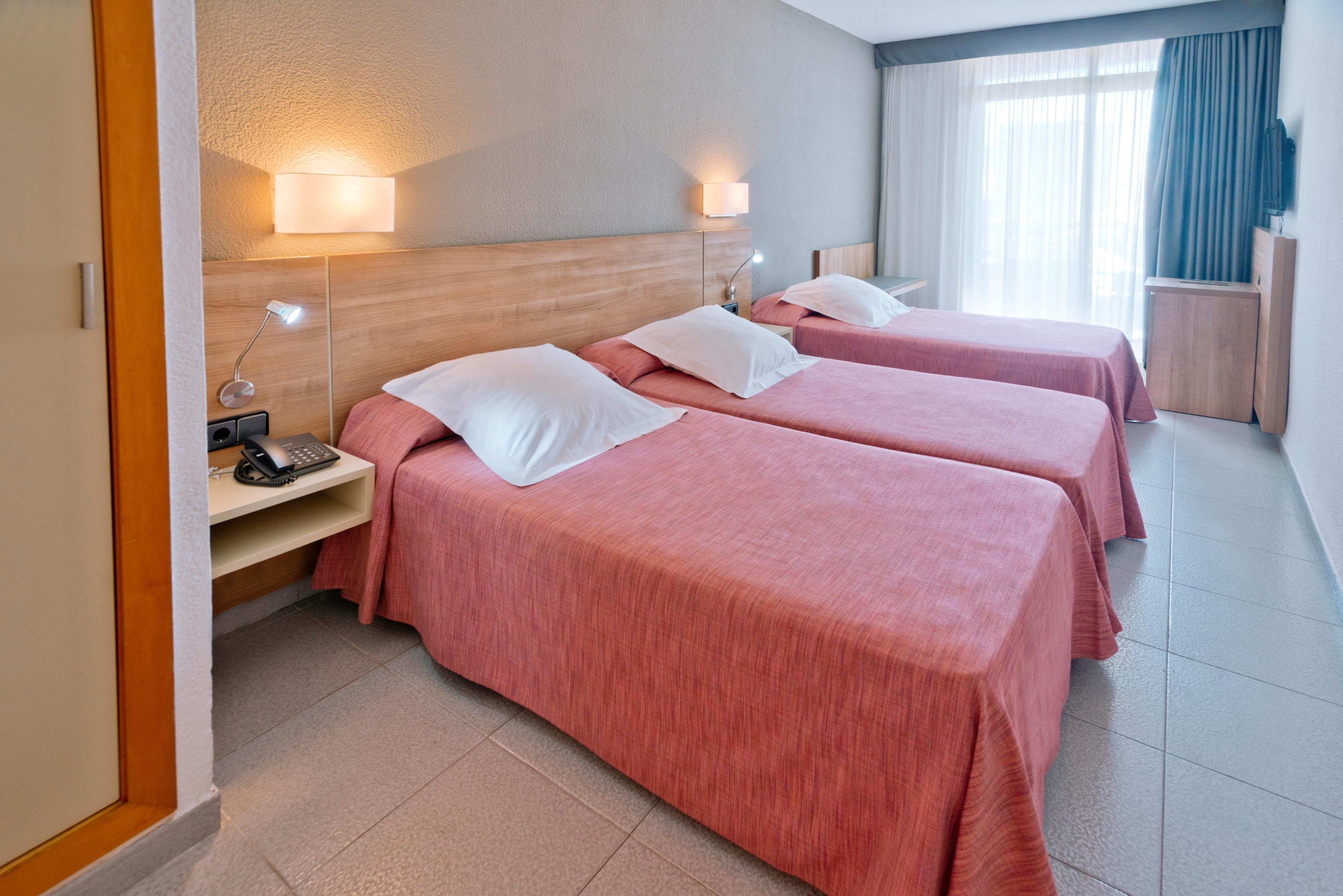 Port Eugeni Hotel Cambrils Exterior photo